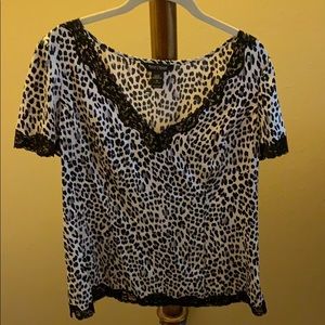 Silk black and White top